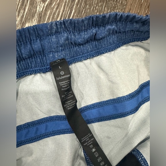 Lululemon Shorts Mens Large T.H.E. Short Linerless 9" Ocean Spray Ice Blue - Picture 3 of 4